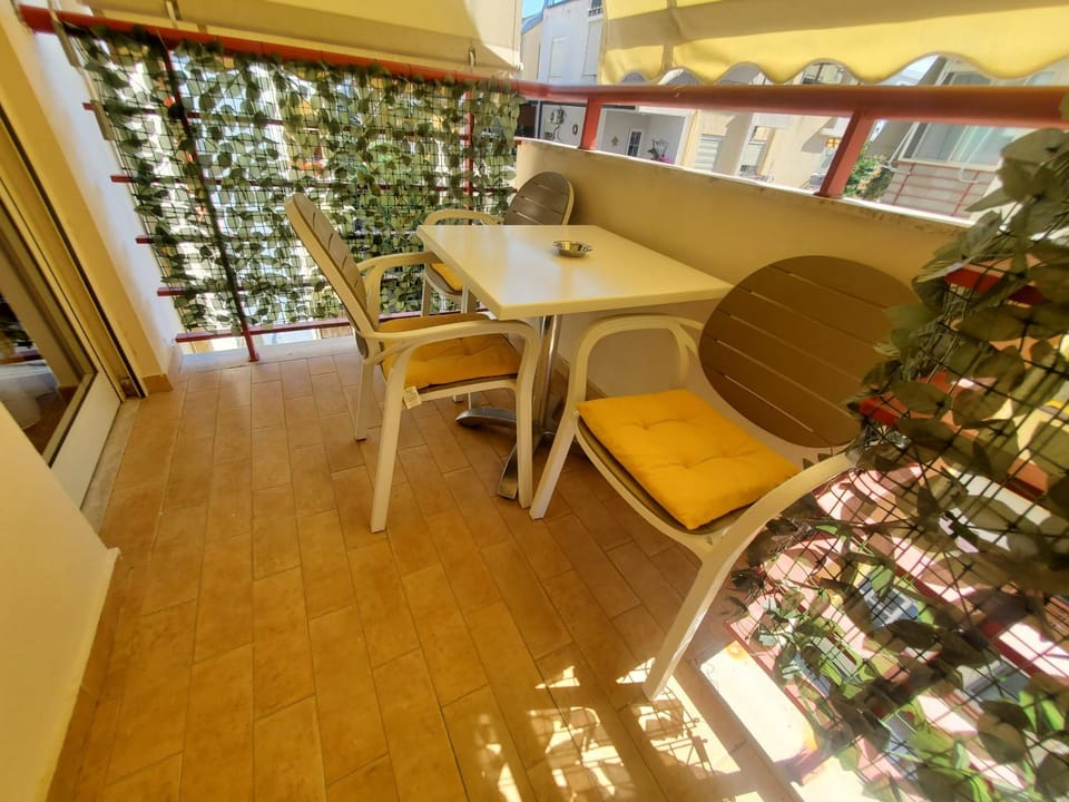 Standart apartment Apartment in Tirana County, Albania
