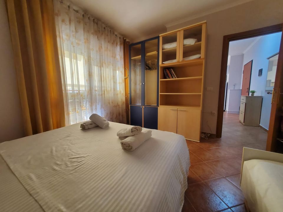 Standart apartment Apartment in Tirana County, Albania
