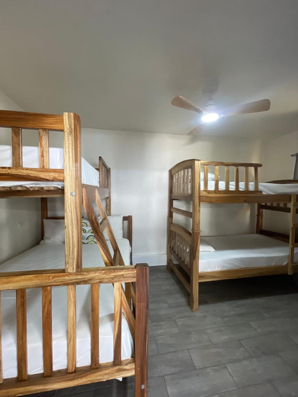 Bedroom, bunk bed