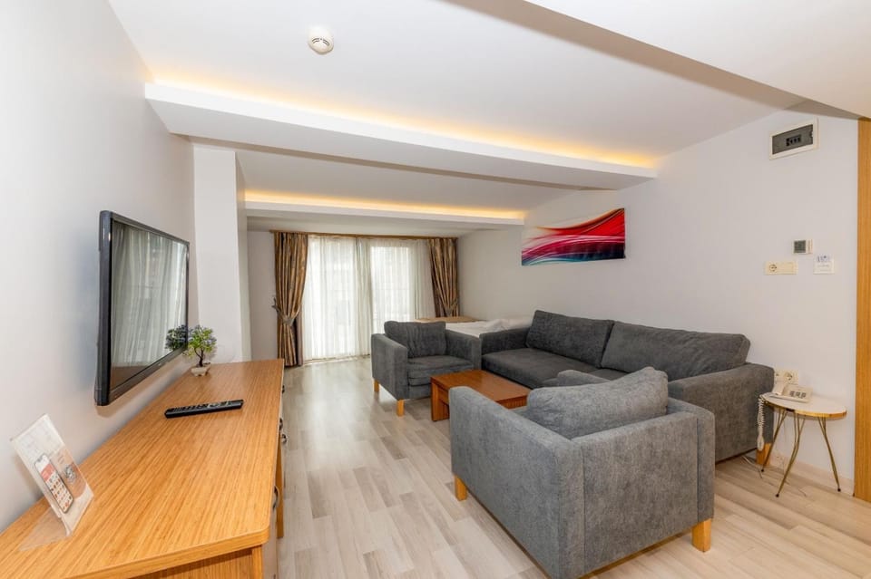 Communal lounge/ TV room, Living room