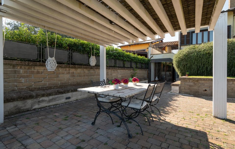 Day, Garden, Dining area