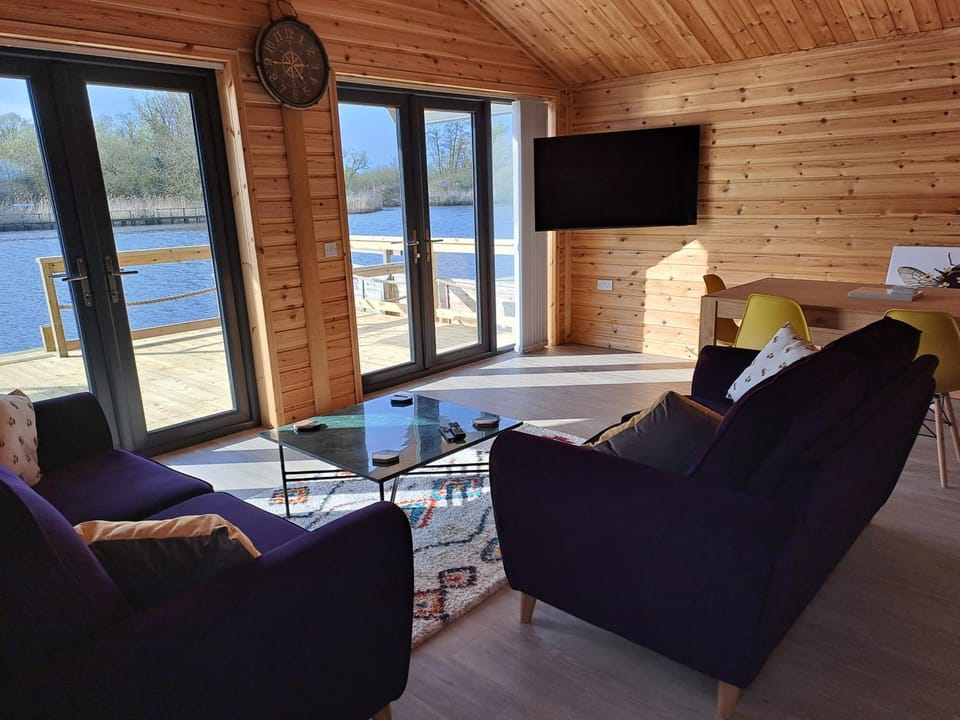View (from property/room), Living room, River view, River view