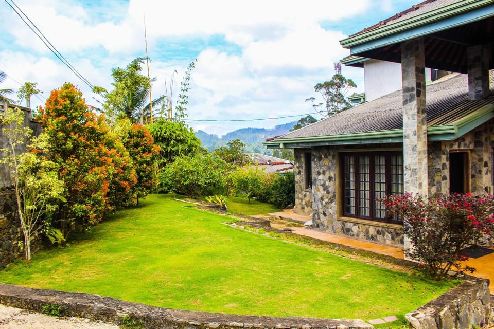 Property building, Garden, Garden view