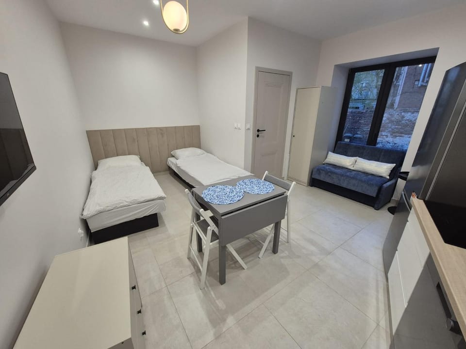 Bed, TV and multimedia, Living room, Bedroom