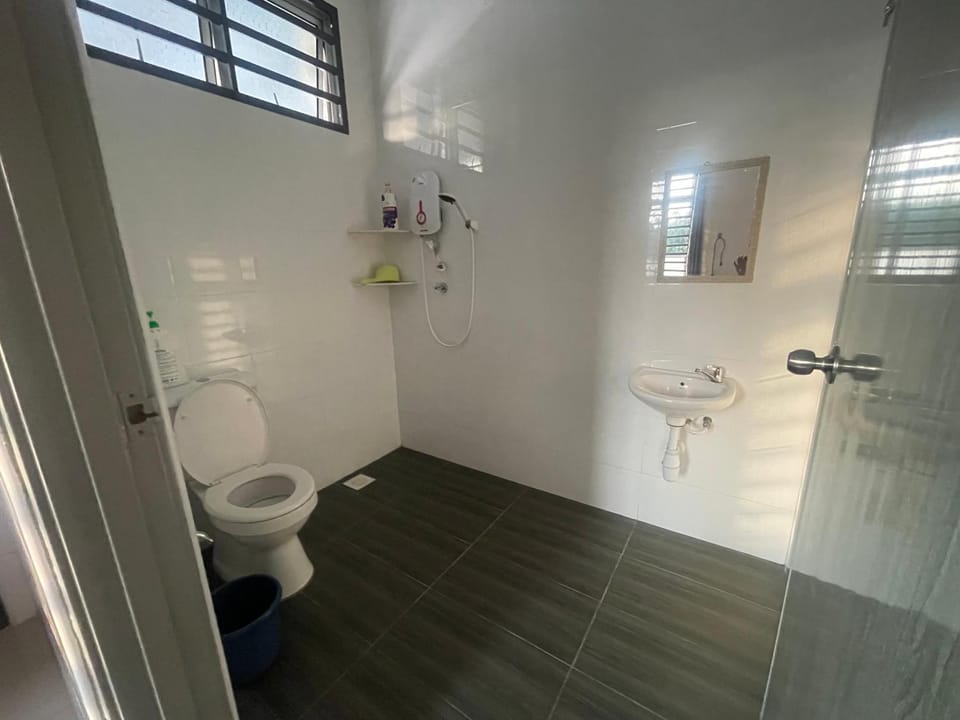Port Dickson 15Pax 4Bedroom Double Storey House House in Port Dickson