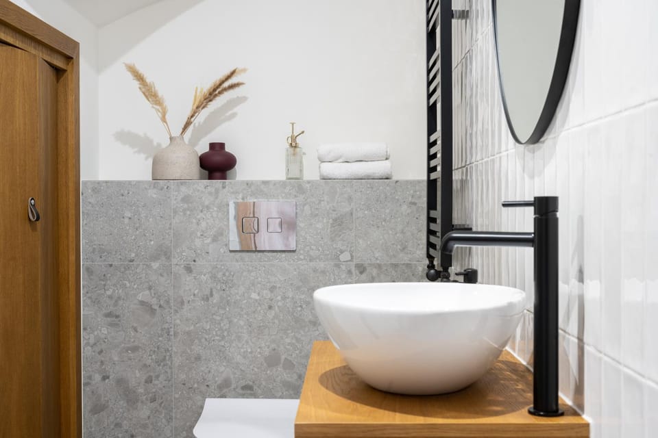 Toilet, Bathroom