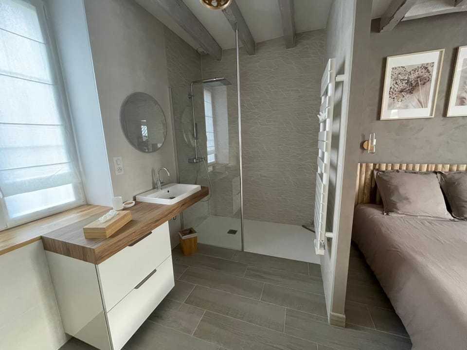 Shower, Bathroom