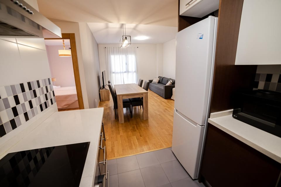 Kitchen or kitchenette, Living room