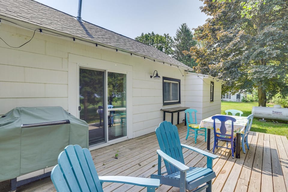 South Haven Farmhouse w/ Fire Pit, 4 Mi to Beach! House in Michigan