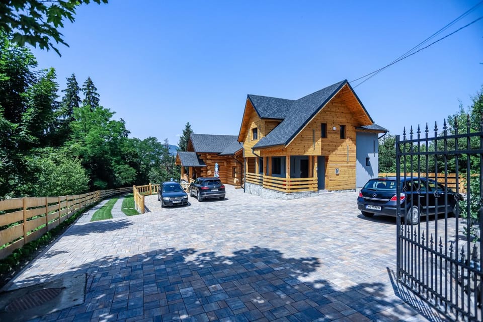 Property building, Street view, Parking