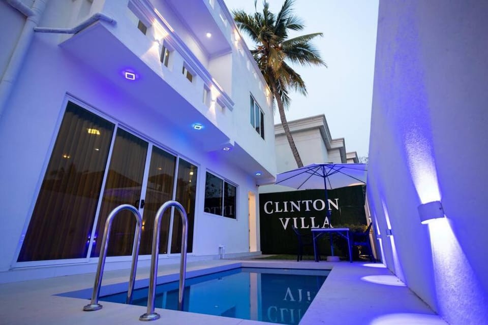 Clintonvilla 4-bedroom with pool near to Airport Villa in Negombo