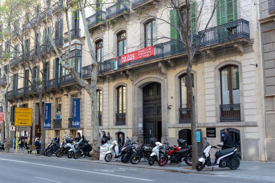 "El Núcleo" - Maison Piñata Apartment Apartment in Barcelona