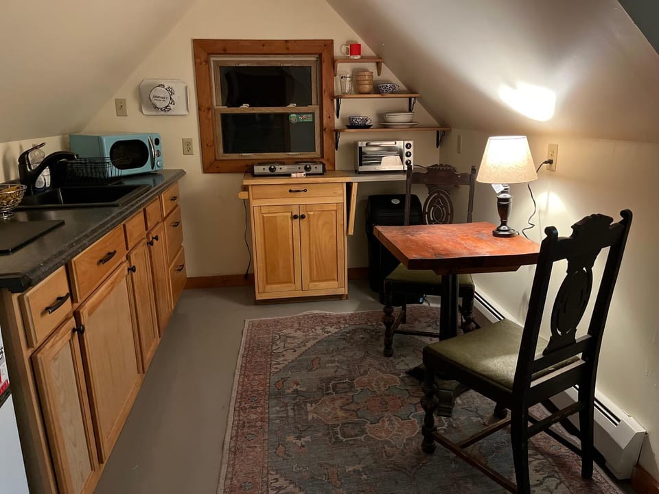 Cozy Tiny Haus Apt Apartment in Torrington