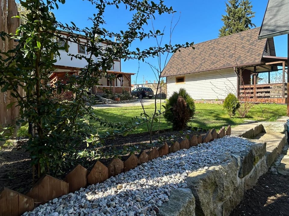 Domek przy Rozpadlisku Apartment in Lower Silesian Voivodeship