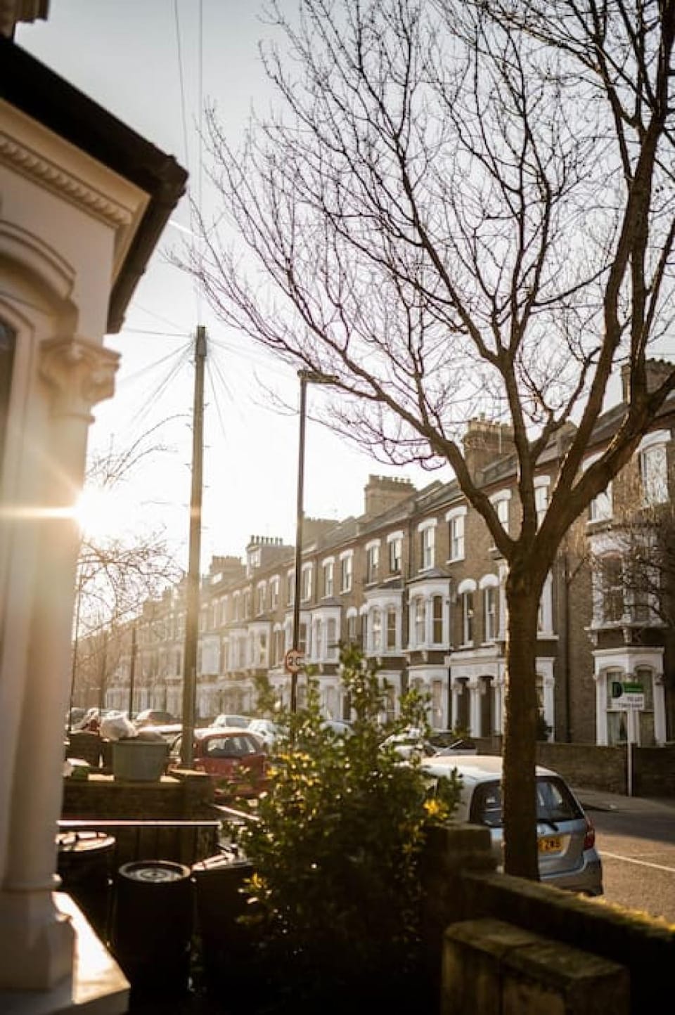 Solo Executive Studio - Dedicated Desk & Smart TV - Islington Apartment in London Borough of Islington