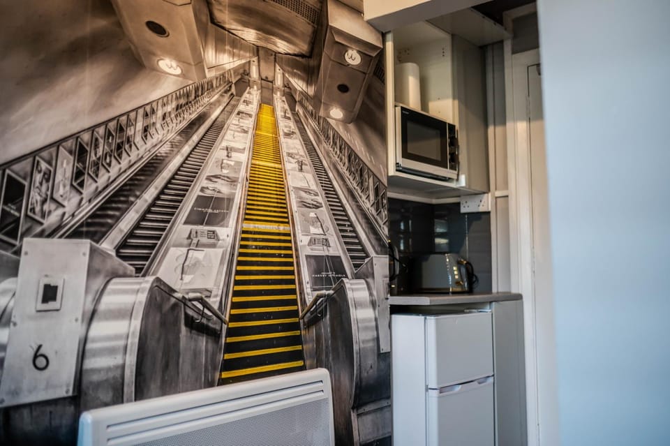 Kitchen or kitchenette