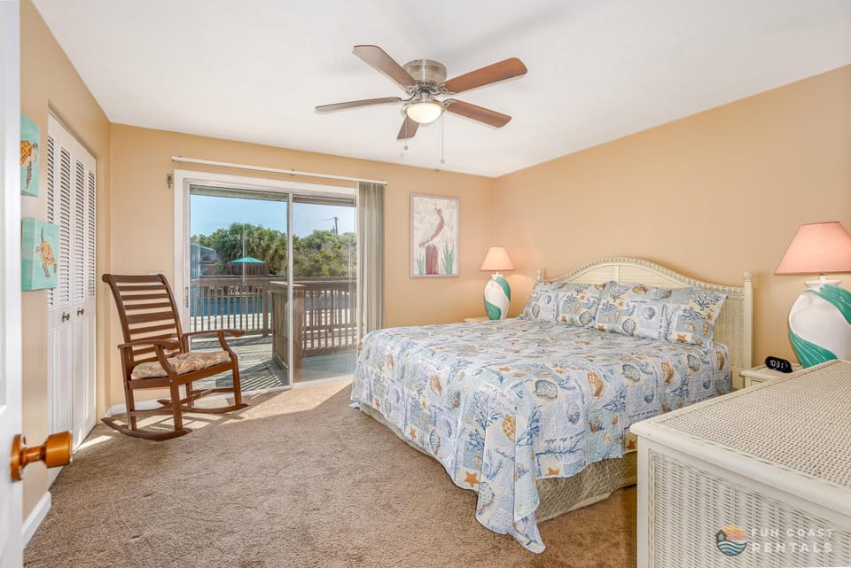 Bed, Bedroom, fireplace
