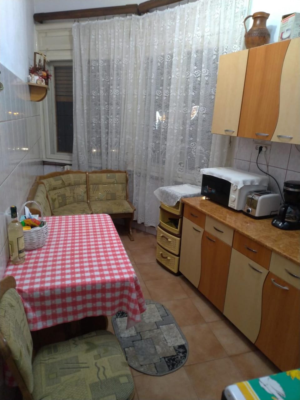 Kitchen or kitchenette, Dining area, minibar, pet friendly