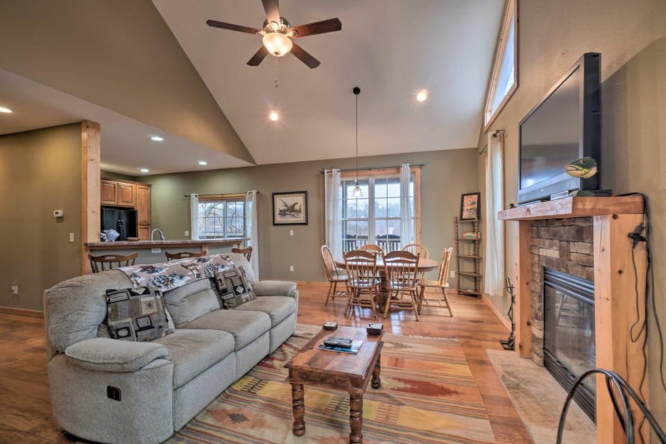 Sevierville Cabin w/ Lake Views & Wraparound Porch Cabin in Douglas Lake