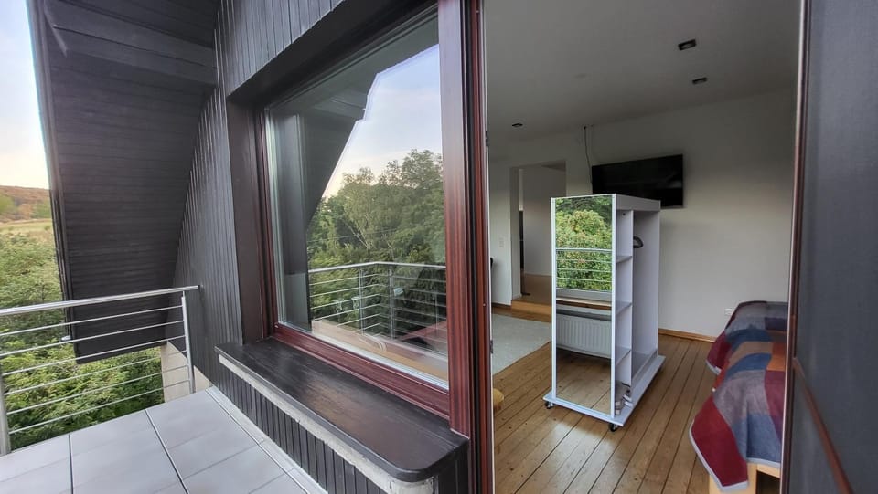 TV and multimedia, View (from property/room), Balcony/Terrace