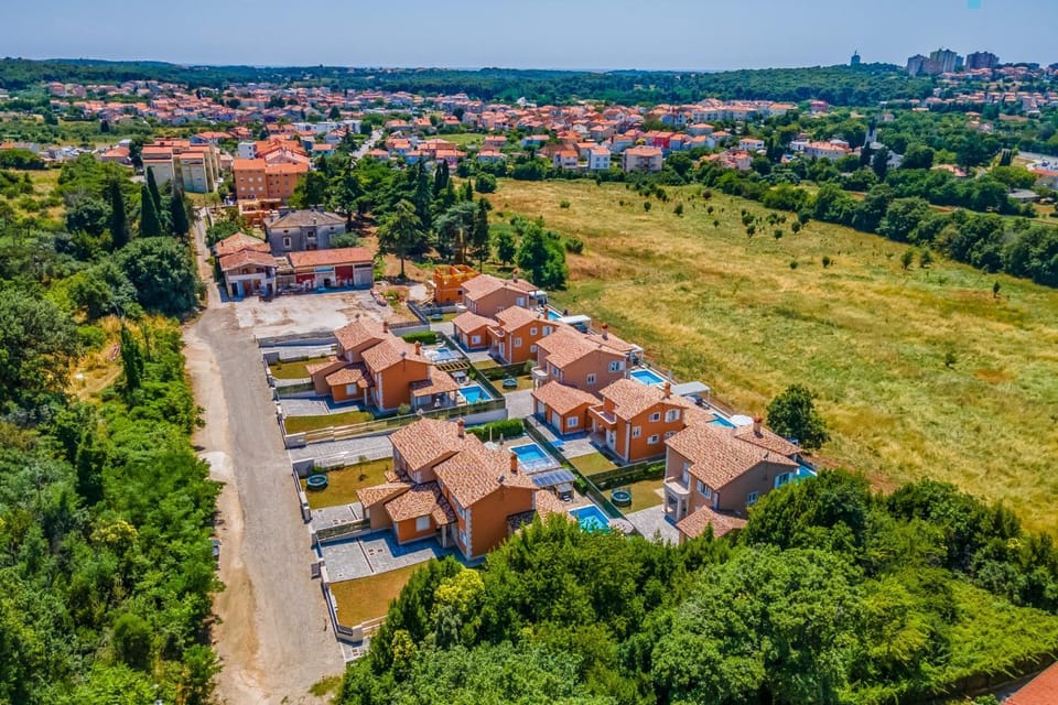 Resort Villas Lotus by Istrabook Villa in Pula