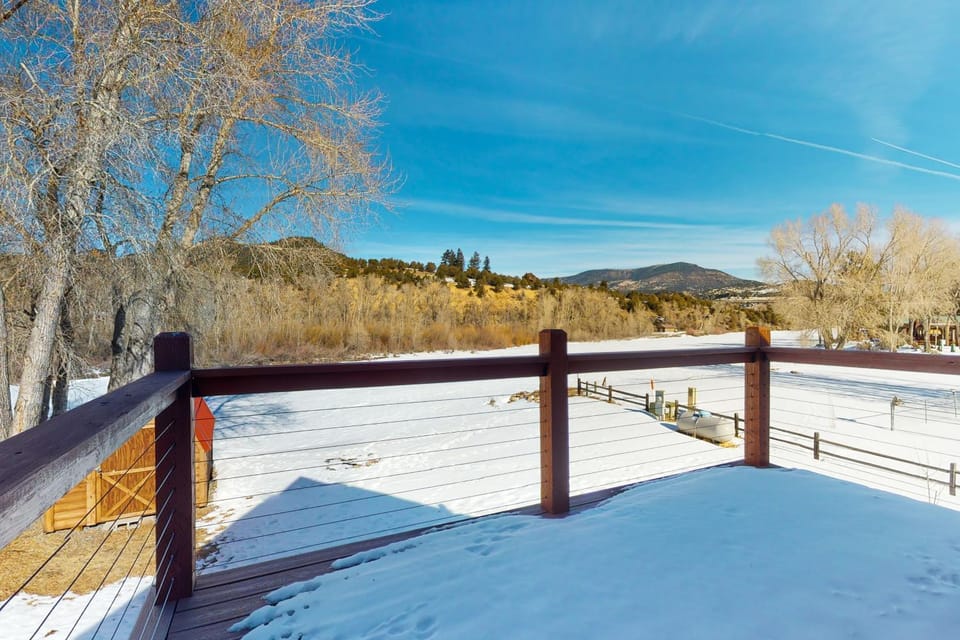 Rio Vista Haven House in South Fork