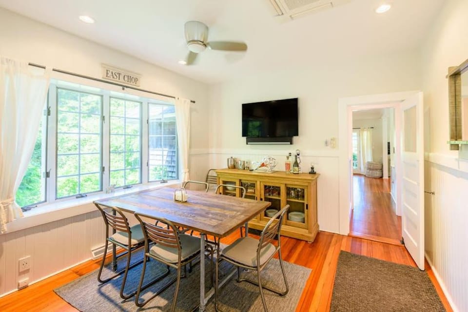 East Chop 90 House in Tisbury