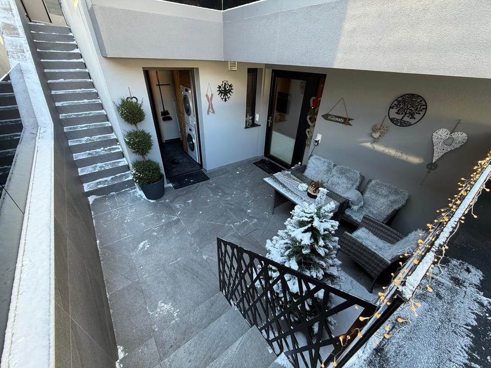 View (from property/room), Balcony/Terrace