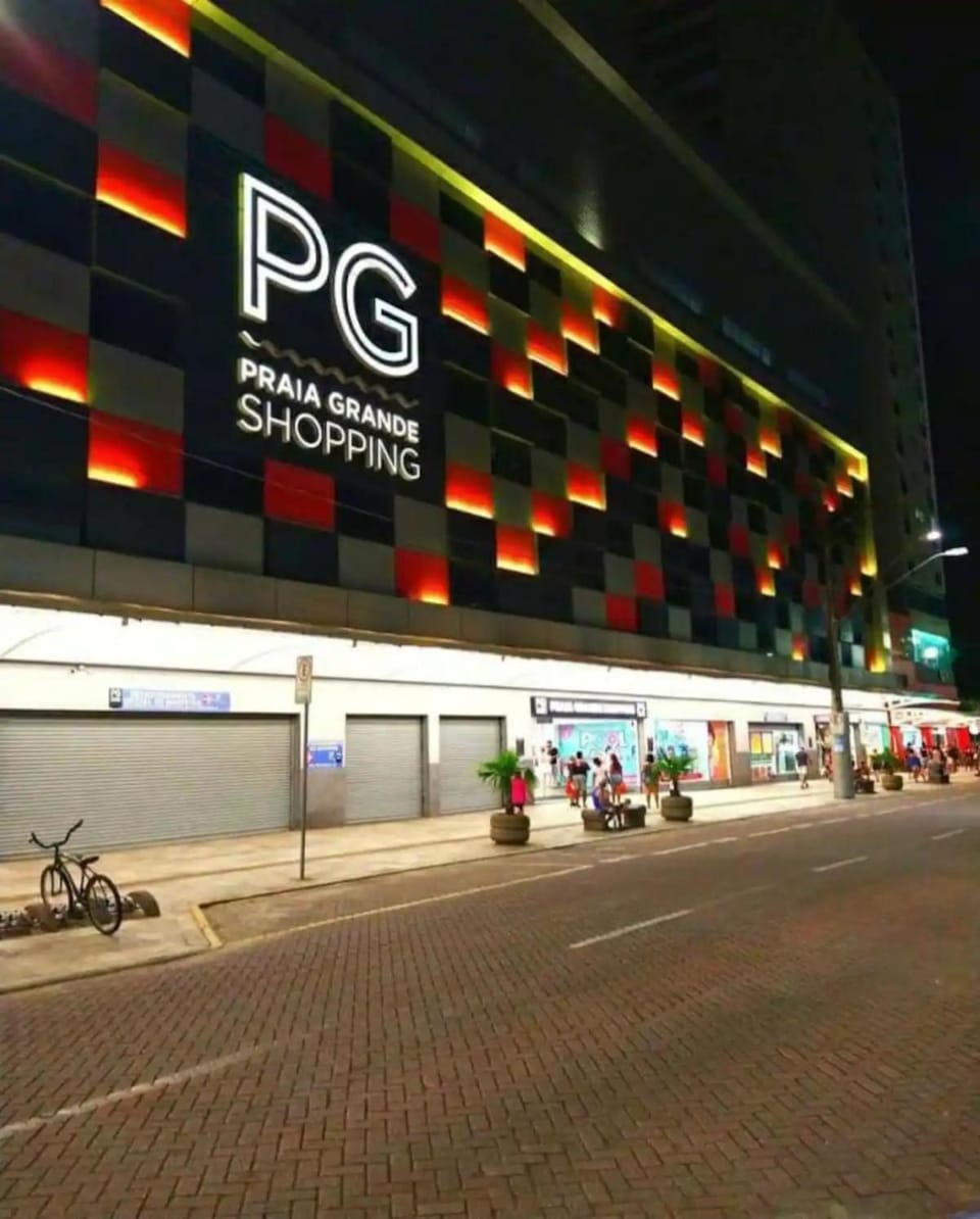 Studio 2 Boqueirão - Coração da Praia Grande Apartment in State of São Paulo