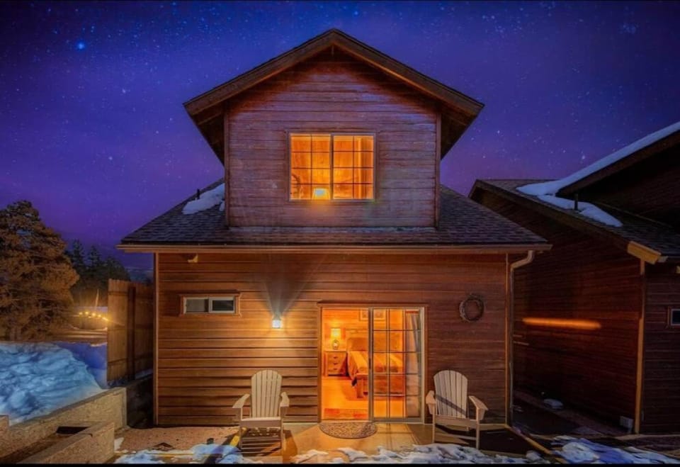 Property building, Night, Winter