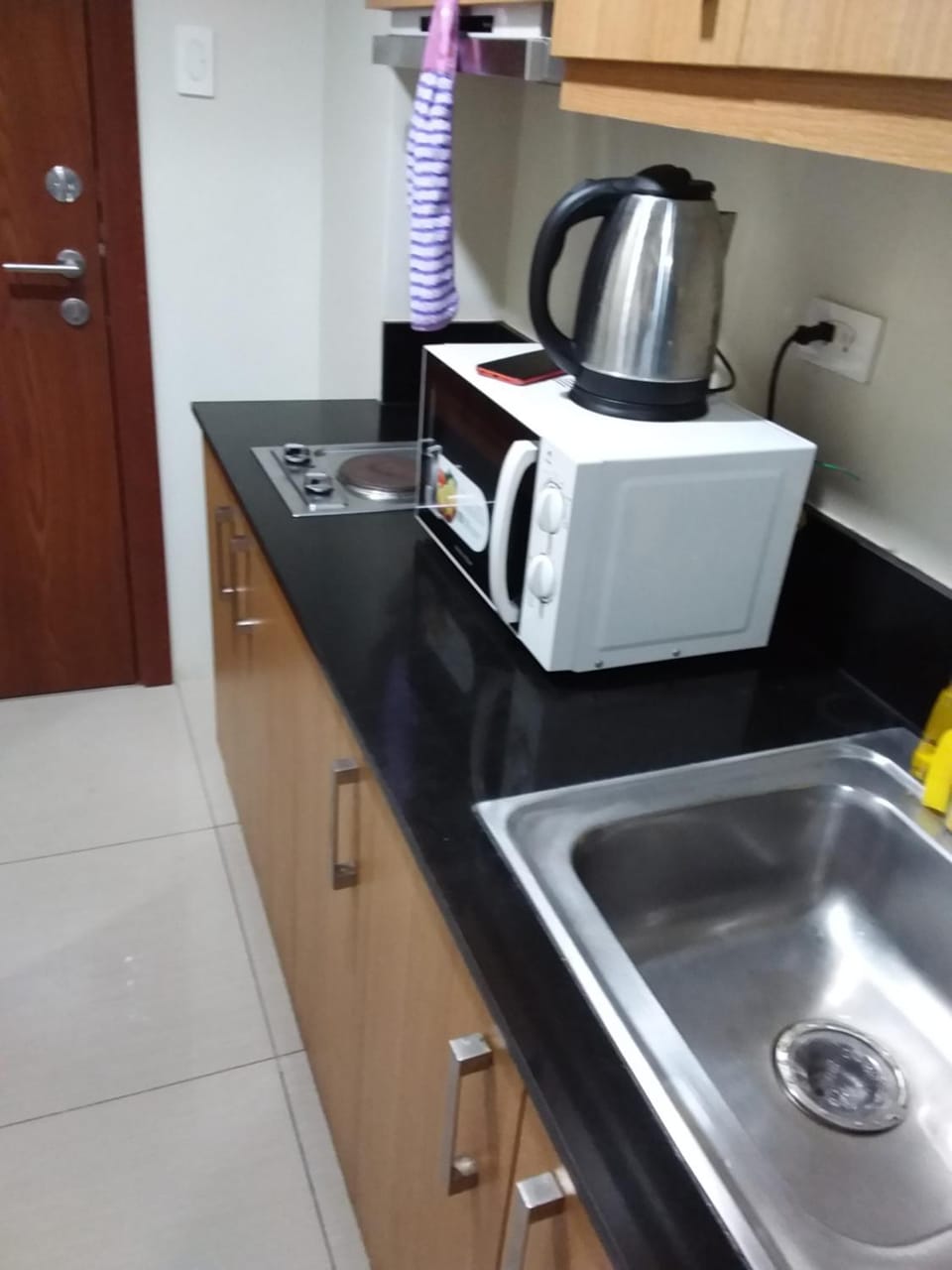 Condo at Shell Residences Apartment hotel in Pasay