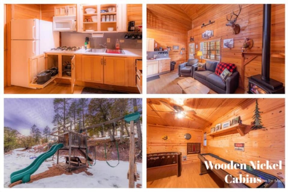 Kitchen or kitchenette, minibar