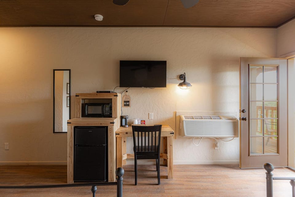 TV and multimedia, minibar