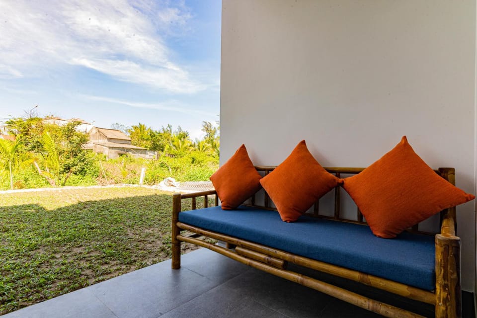 Garden, Seating area, Garden view