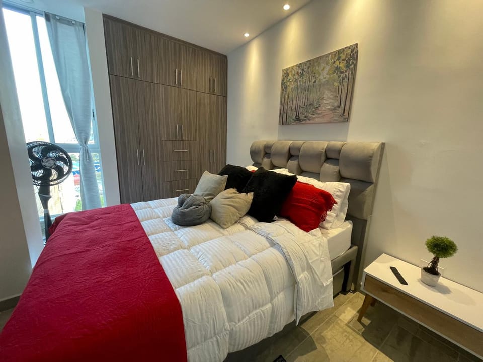 Photo of the whole room, Bedroom