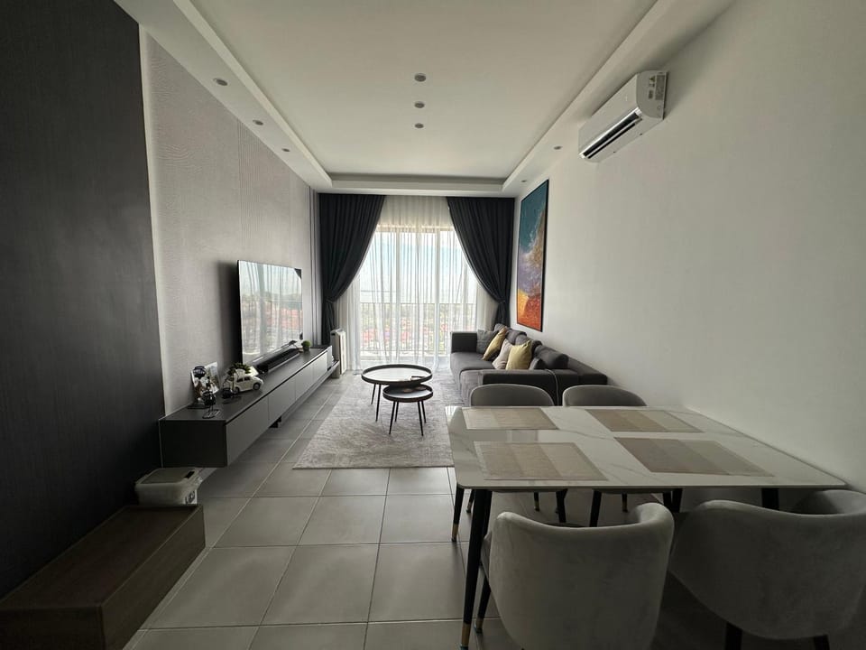 Living room, Dining area