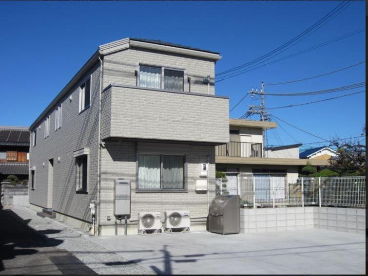 メゾネットHIRAKU Apartment in Sennan