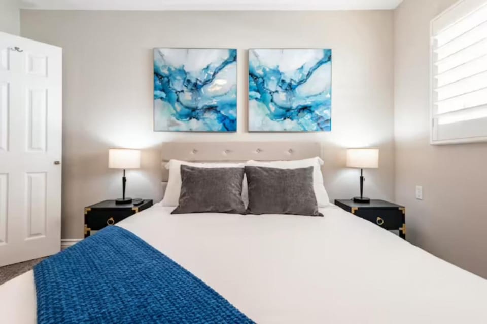 Encinitas Gem - Walk to Downtown & Beaches, Hot Tub House in Encinitas