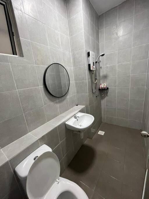 Shower, Toilet, Bathroom, bidet