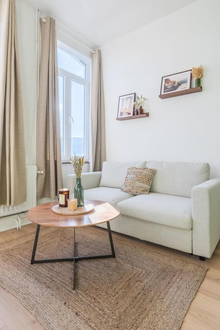 Charming one bedroom Tourcoing station Apartment in Hauts-de-France