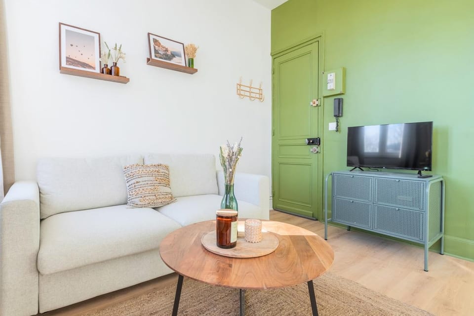 Charming one bedroom Tourcoing station Apartment in Hauts-de-France