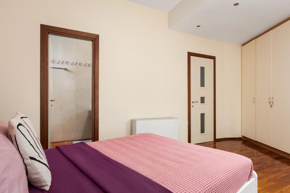 Bed, Bedroom, wardrobe