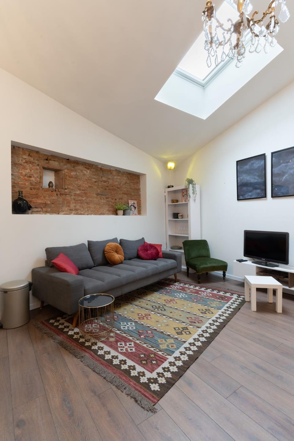 TV and multimedia, Living room, Seating area