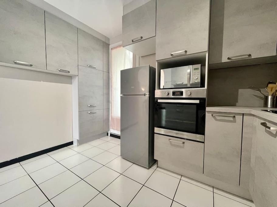 Duplex 70m2 - Vue Cité Mediévale - Parking gratuit Apartment in Carcassonne