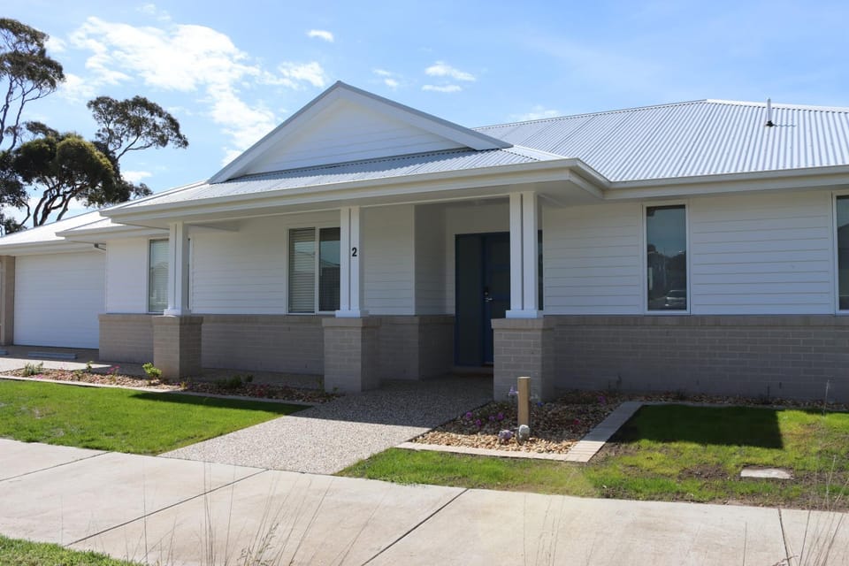 Property building, Street view