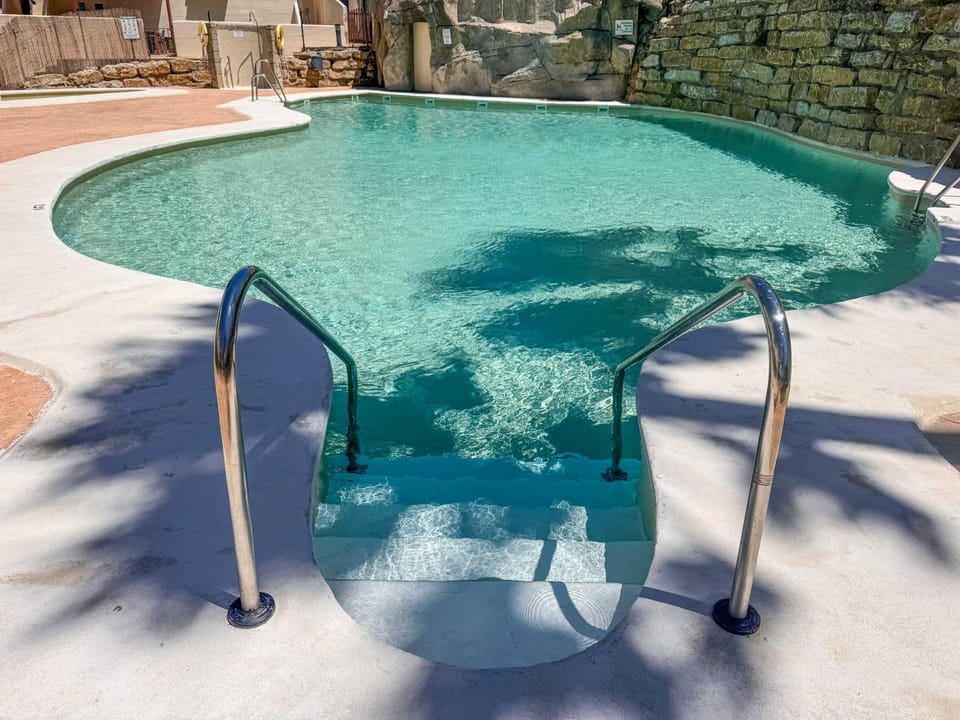 Swimming pool, Swimming pool