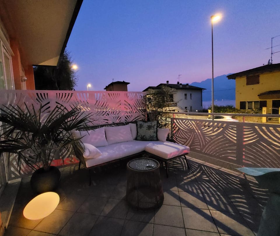 Property building, Natural landscape, View (from property/room), Balcony/Terrace, Balcony/Terrace