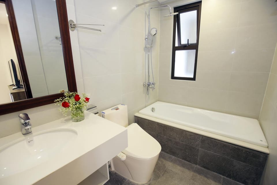 Shower, Bath, towels