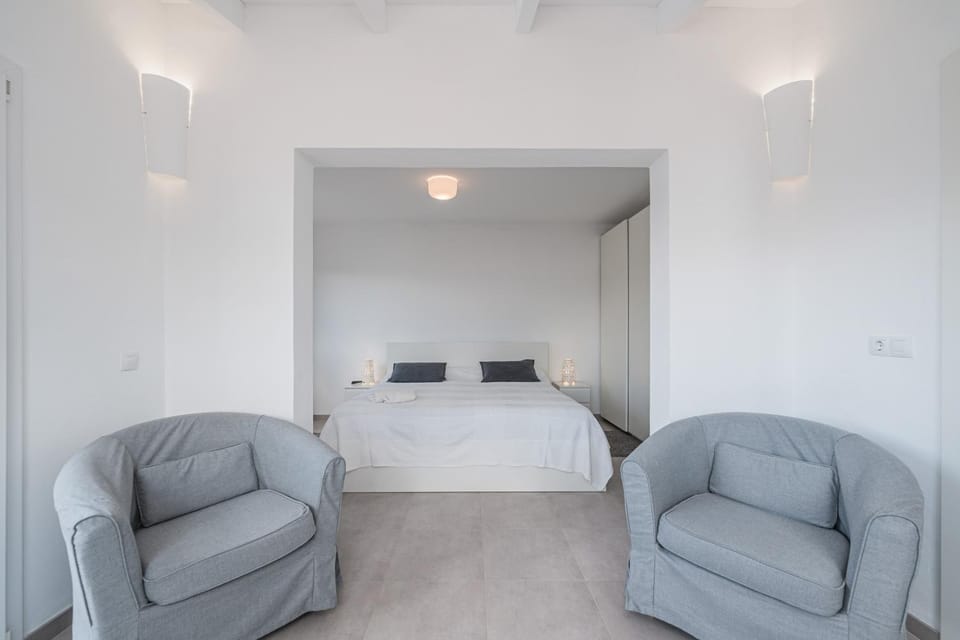 Living room, Bedroom