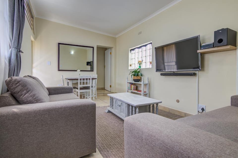 Ovendales Self Catering Cottage Apartment in Gauteng